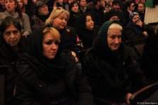 İlhamə Quliyevanı son mənzilə alqışlarla yola saldılar (FOTO)