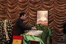 İlhamə Quliyevanı son mənzilə alqışlarla yola saldılar (FOTO)