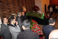 İlhamə Quliyevanı son mənzilə alqışlarla yola saldılar (FOTO)