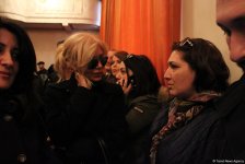 İlhamə Quliyevanı son mənzilə alqışlarla yola saldılar (FOTO)