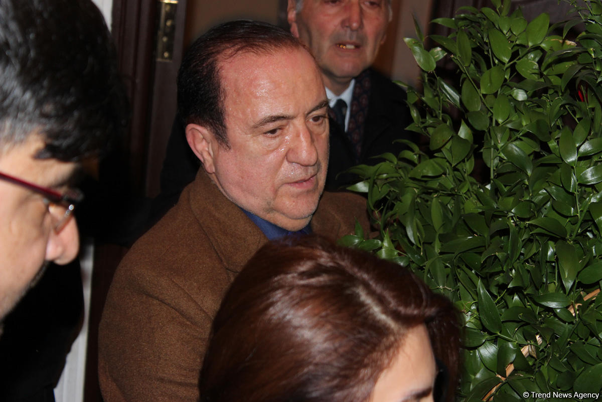 İlhamə Quliyevanı son mənzilə alqışlarla yola saldılar (FOTO)