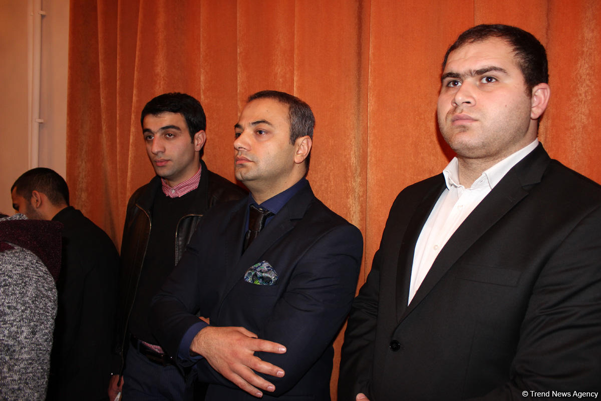 İlhamə Quliyevanı son mənzilə alqışlarla yola saldılar (FOTO)