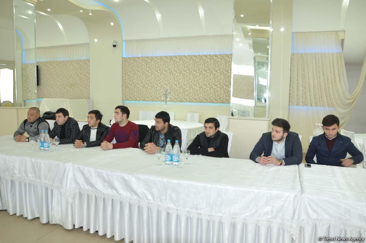 Gəncədə gənclərə çağırış edildi (FOTO)