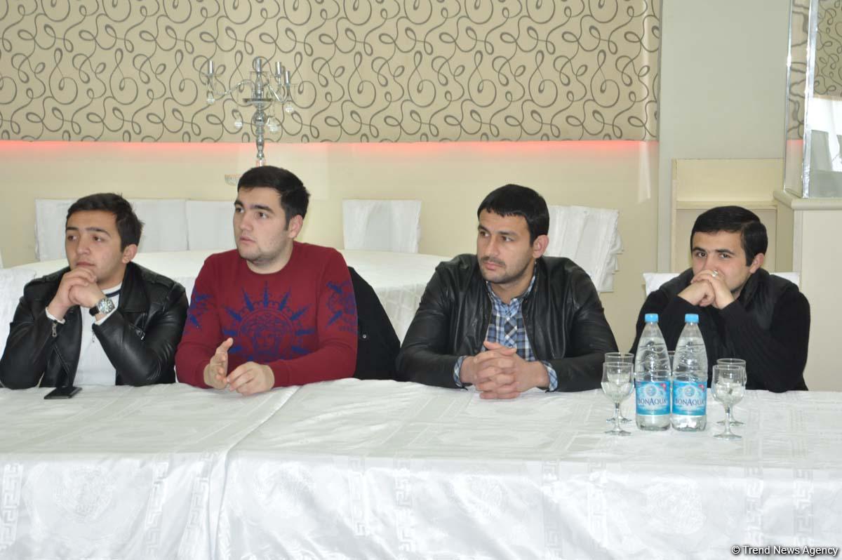 Gəncədə gənclərə çağırış edildi (FOTO)