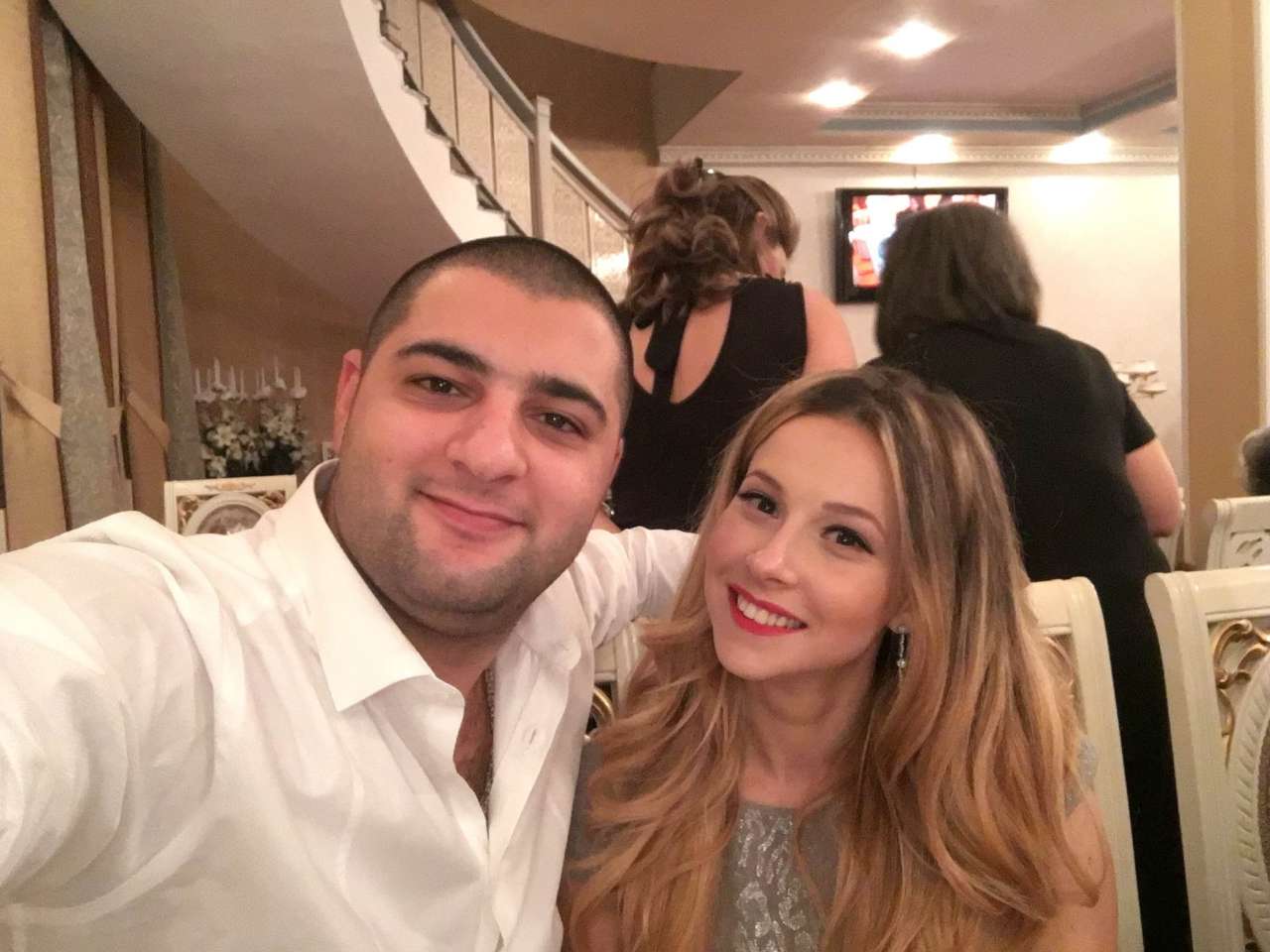 Rus Dram Teatrının aktrisası nikah masasında (FOTO)