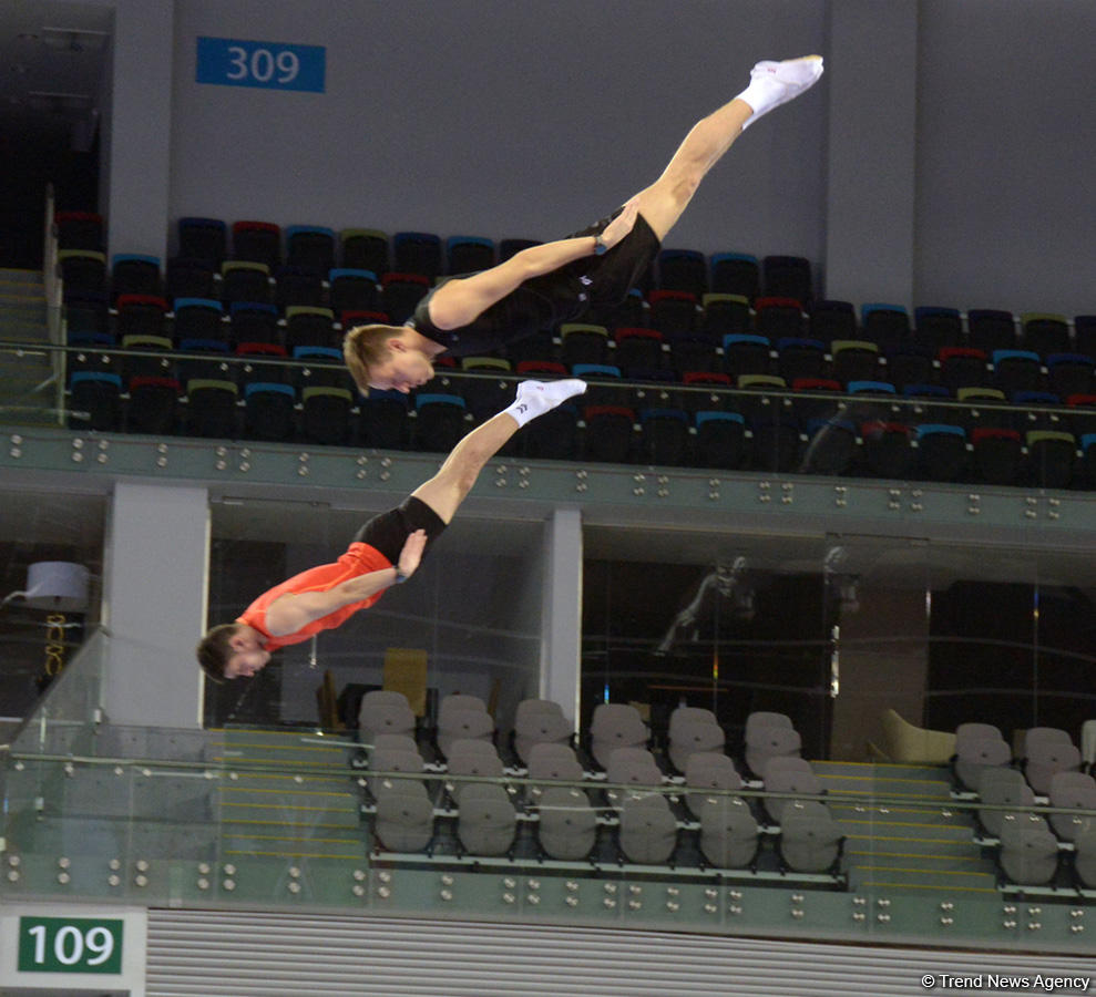 Bakıda batut gimnastikası üzrə Dünya Kubokunda iştirak edəcək idmançıların podium məşqləri (FOTO)