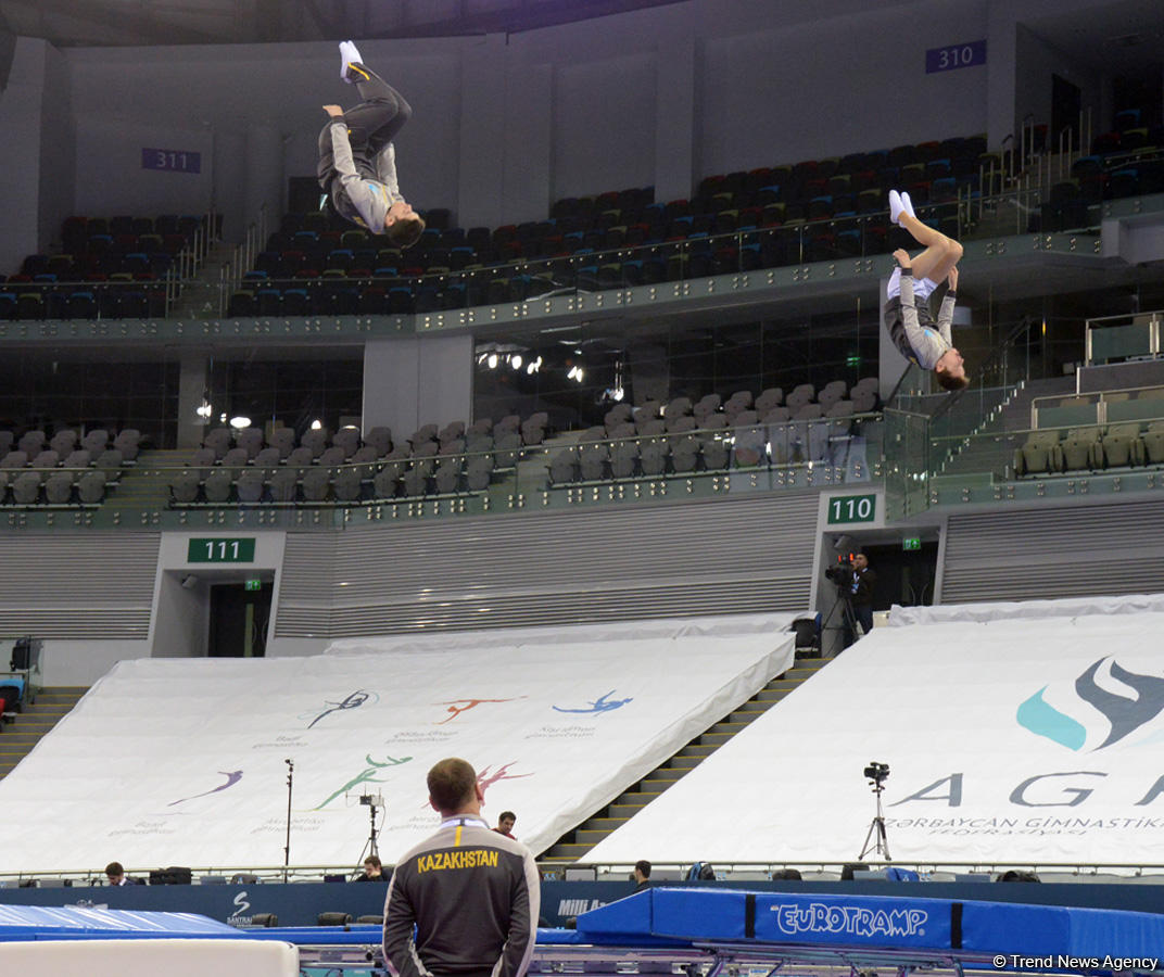 Bakıda batut gimnastikası üzrə Dünya Kubokunda iştirak edəcək idmançıların podium məşqləri (FOTO)