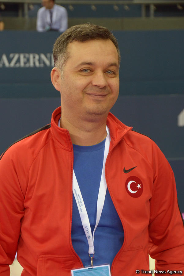 Bakıda batut gimnastikası üzrə Dünya Kubokunda iştirak edəcək idmançıların podium məşqləri (FOTO)