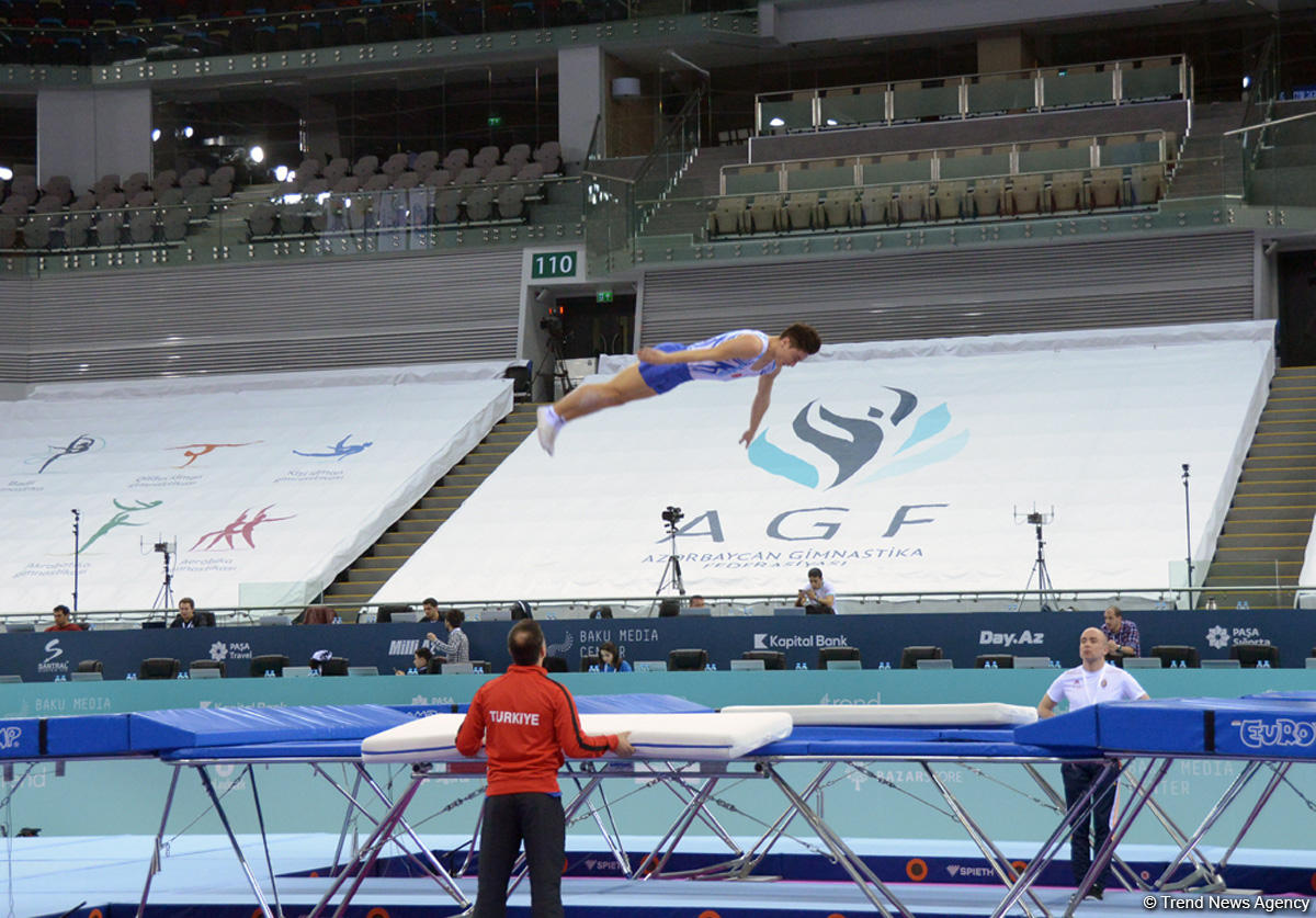 Bakıda batut gimnastikası üzrə Dünya Kubokunda iştirak edəcək idmançıların podium məşqləri (FOTO)