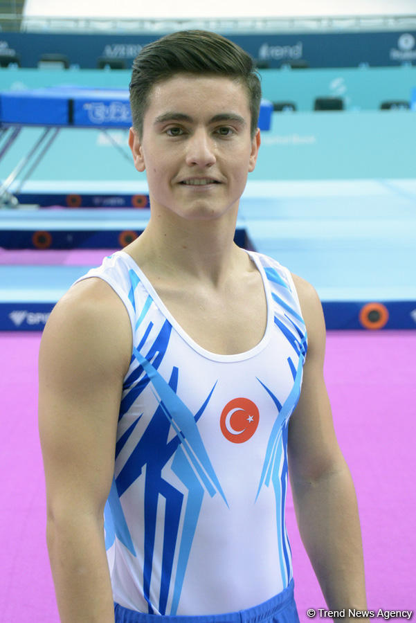 Bakıda batut gimnastikası üzrə Dünya Kubokunda iştirak edəcək idmançıların podium məşqləri (FOTO)