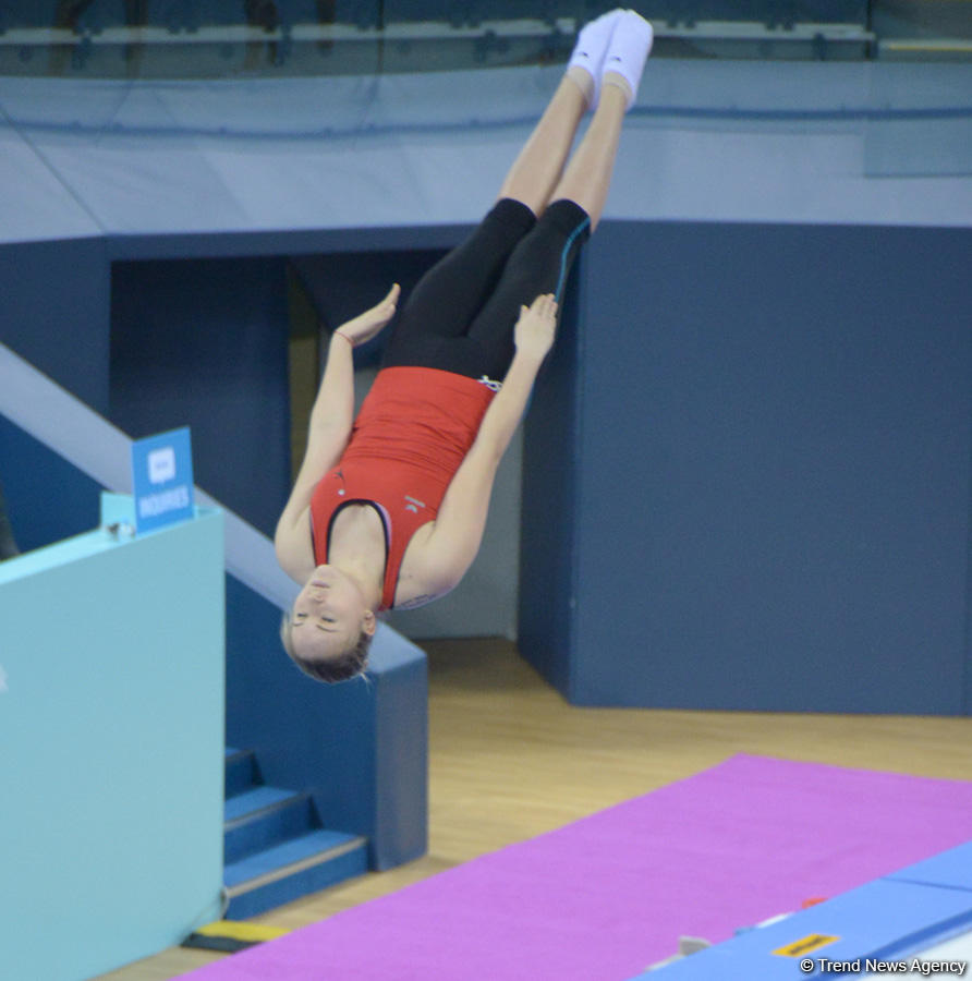 Bakıda batut gimnastikası üzrə Dünya Kubokunda iştirak edəcək idmançıların podium məşqləri (FOTO)