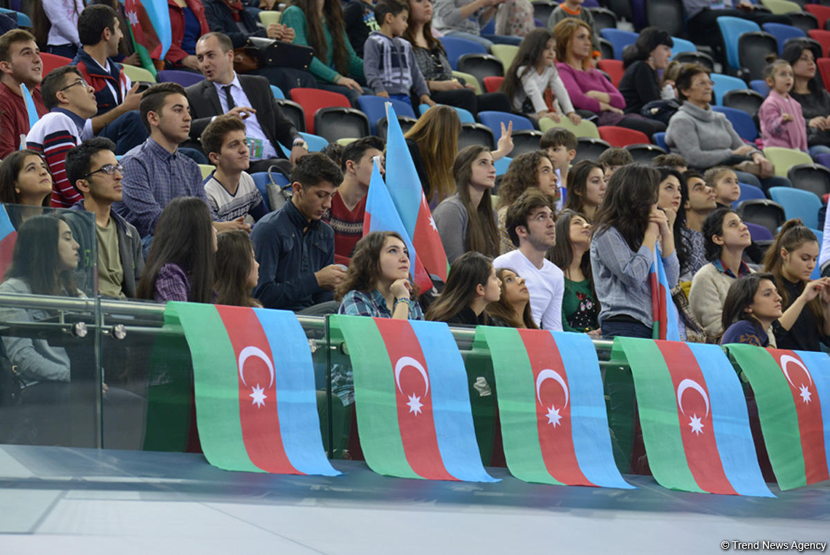 Bakıda batut gimnastikası üzrə FIG Dünya Kubokunun ilk yarış günü start götürüb (FOTO)