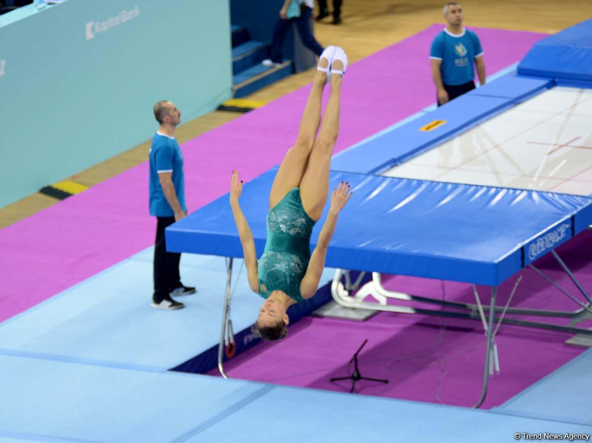 Bakıda batut gimnastikası üzrə FIG Dünya Kubokunun ilk yarış günü start götürüb (FOTO)