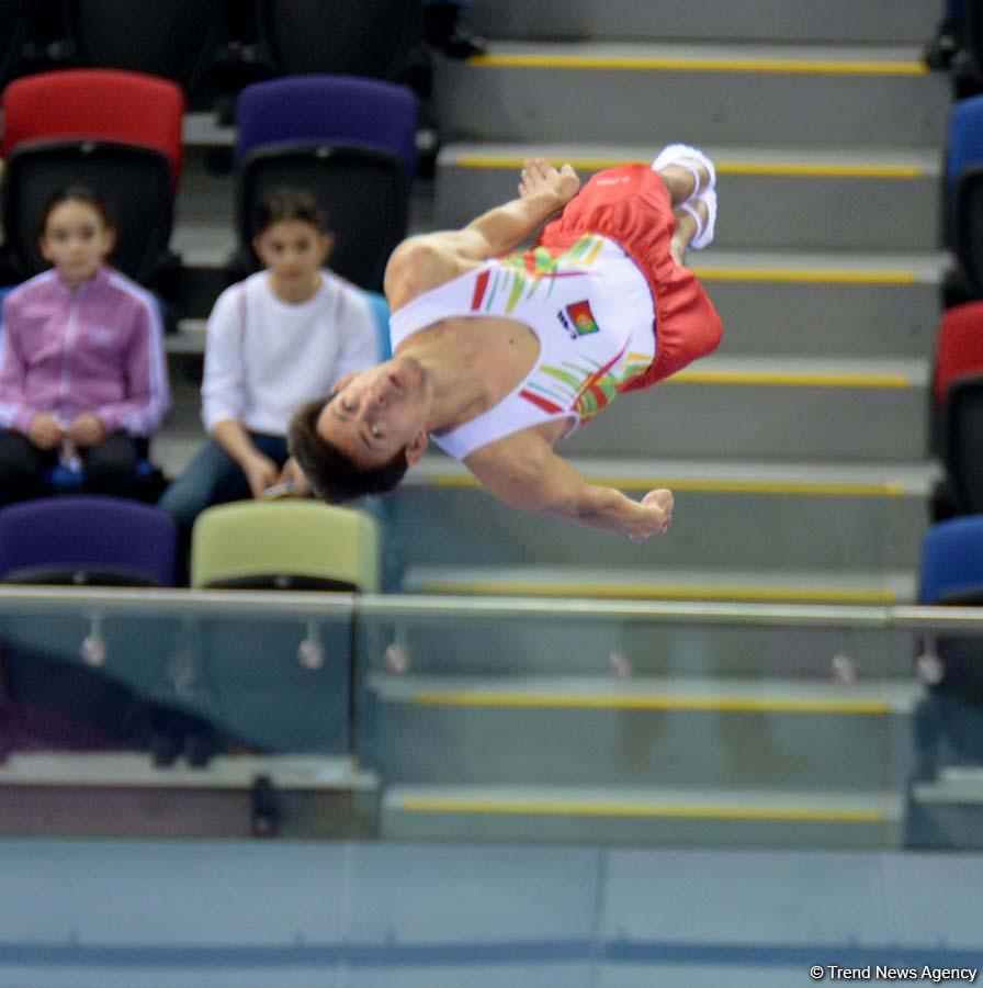 Bakıda batut gimnastikası üzrə FIG Dünya Kubokunun ilk yarış günü start götürüb (FOTO)