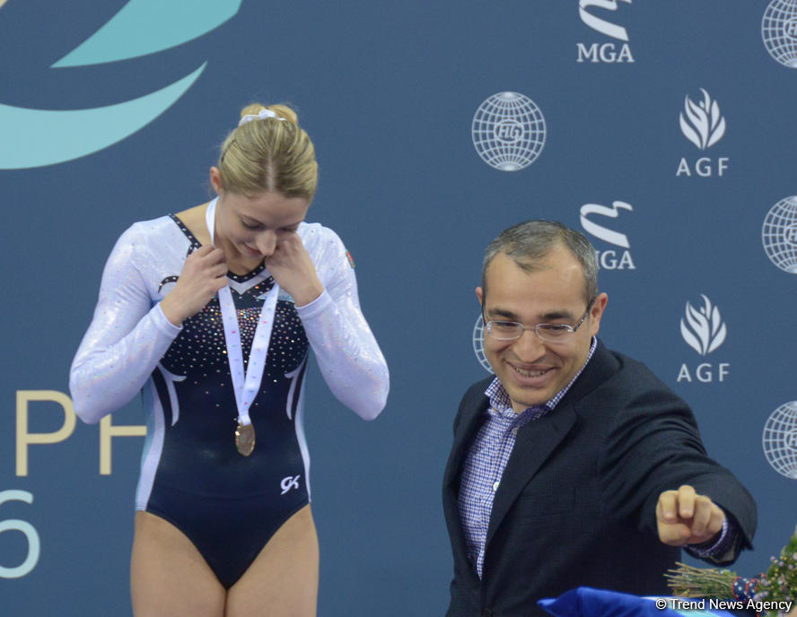 Bakıda batut gimnastikası üzrə Dünya Kuboku finallarının qaliblərinin mükafatlandırma mərasimi keçirilib (FOTO)