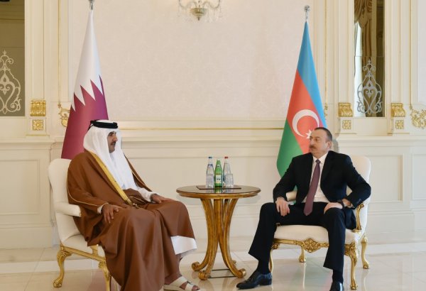 Azərbaycan Prezidentinin və Qətər Əmirinin təkbətək görüşü olub (FOTO)