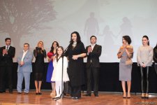 Bakıda “Zaman adlı qatar” filminin qala-gecəsi keçirildi – qırmızı xalı, alqışlar, göz yaşları... (FOTO)