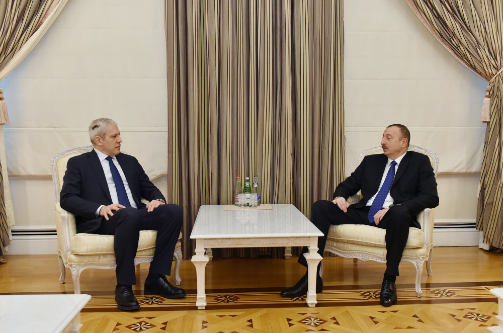 Prezident İlham Əliyev Serbiyanın keçmiş Prezidentini qəbul edib