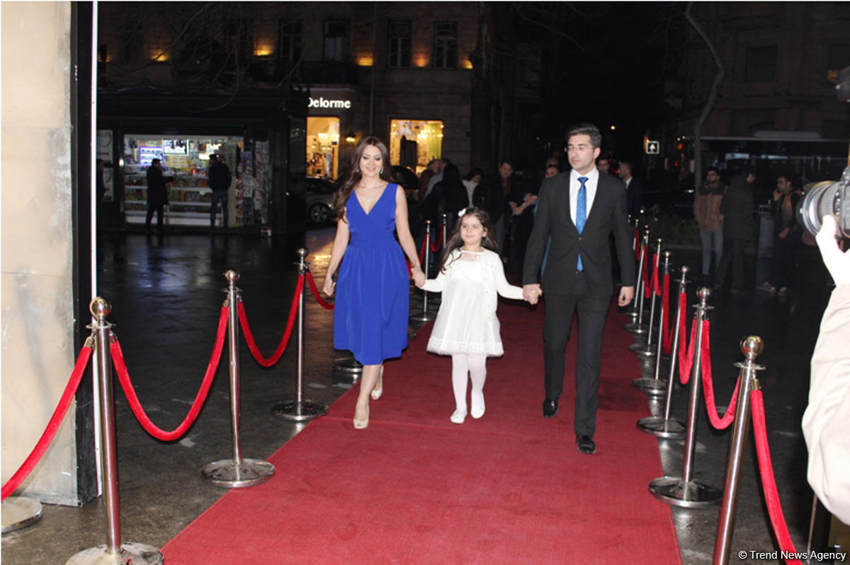Bakıda “Zaman adlı qatar” filminin qala-gecəsi keçirildi – qırmızı xalı, alqışlar, göz yaşları... (FOTO)