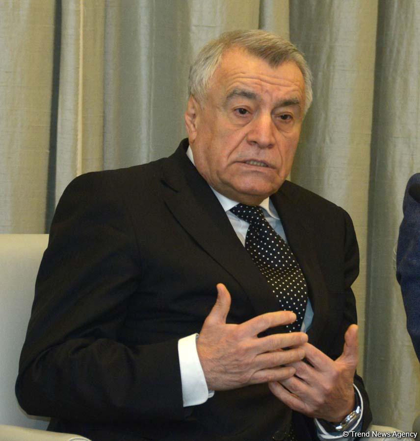 IV Qlobal Bakı Forumu öz işini davam etdirir (FOTO)