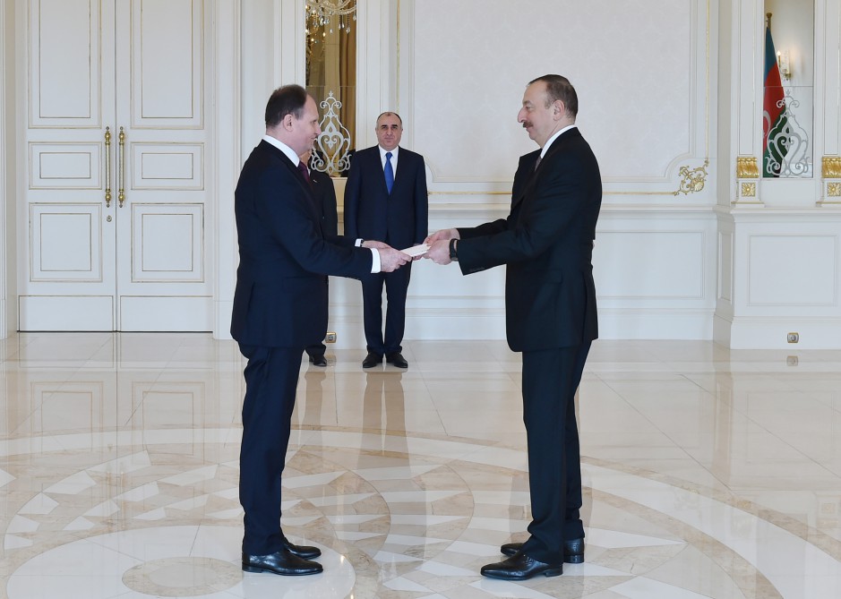 Prezident İlham Əliyev Moldova səfirinin etimadnaməsini qəbul edib (FOTO)