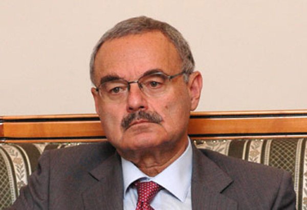 Baş nazir: 2015-ci ildə sahibkarlığın inkişafı üzrə ciddi addımlar atılıb  (ƏLAVƏ OLUNUB)