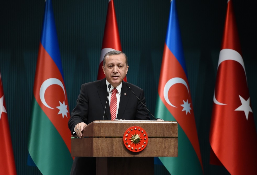 Ərdoğan: Azərbaycan Türkiyəyə qardaş münasibətini bir daha göstərdi (ƏLAVƏ OLUNUB)