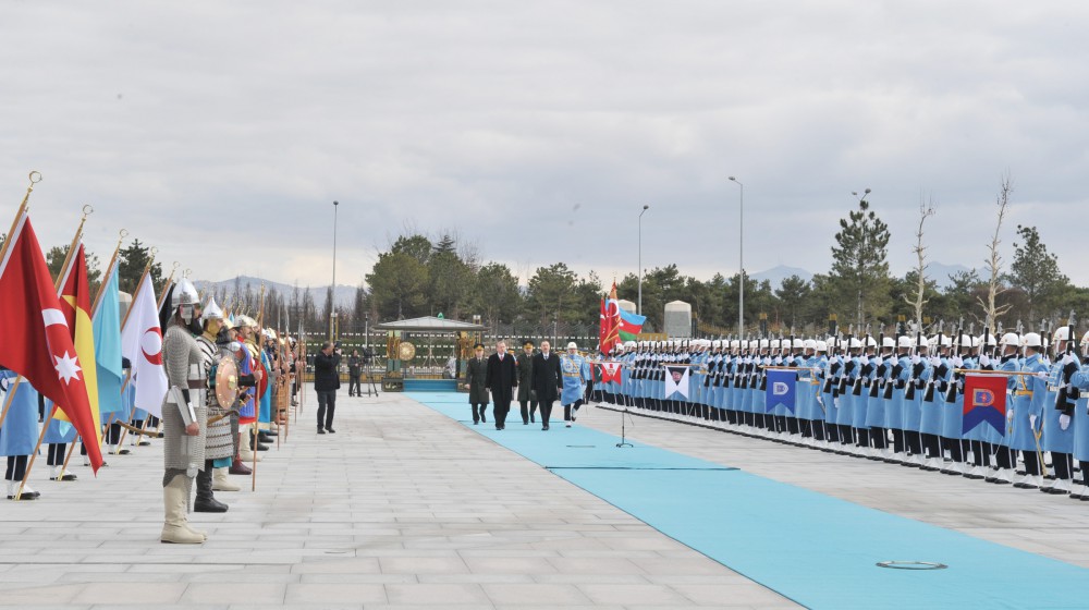 Prezident İlham Əliyevin Ankarada rəsmi qarşılanma mərasimi olub (FOTO)