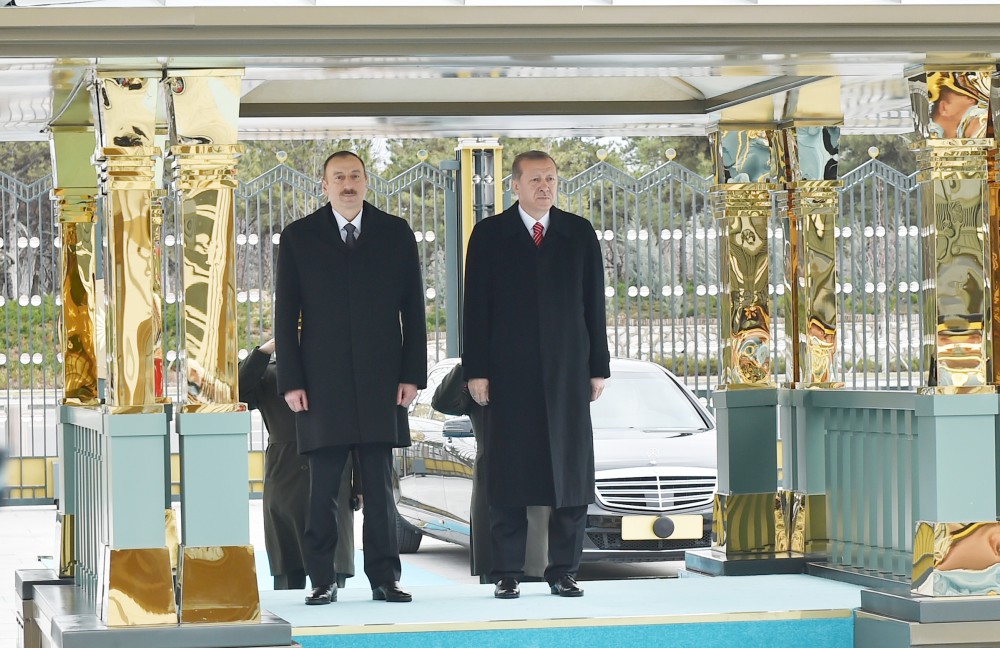 Prezident İlham Əliyevin Ankarada rəsmi qarşılanma mərasimi olub (FOTO)