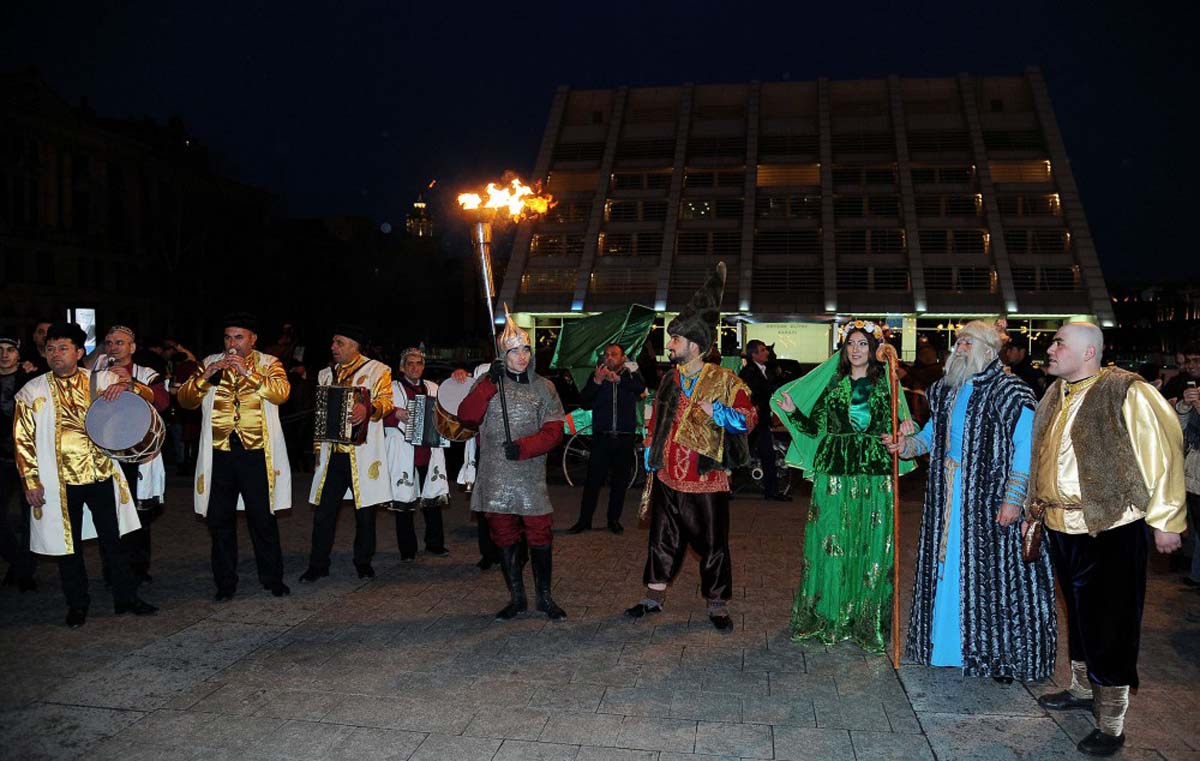 Bakıda ilaxır çərşənbə tədbirindən görüntülər (FOTO)