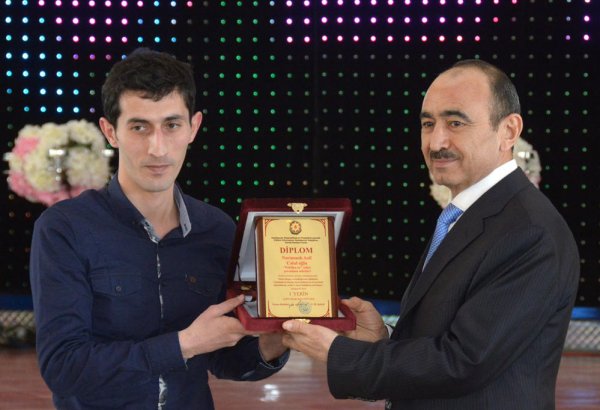Novruz bayramı münasibətilə fərdi jurnalist yazıları müsabiqəsinin qalibləri mükafatlandırılıb (FOTO)