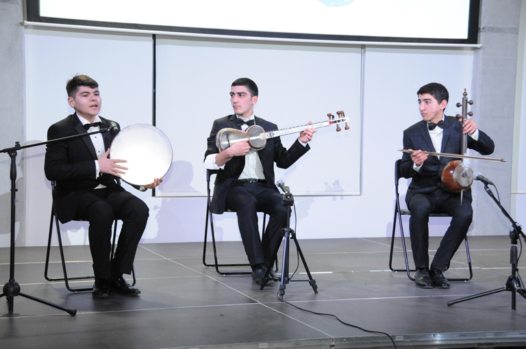 “YARAT” Muasir İncəsənət Mərkəzində konsert təqdim olunub (FOTO)