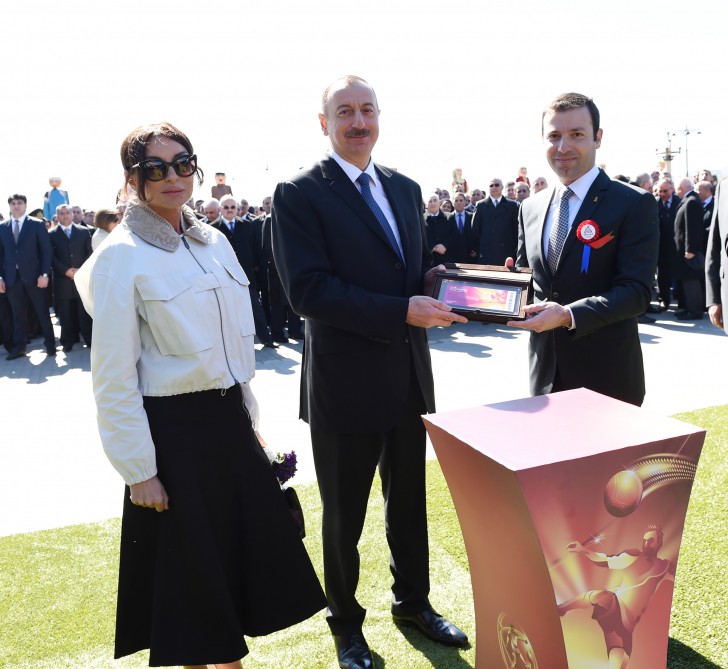 Prezident İlham Əliyev və xanımı Novruz bayramı münasibətilə ümumxalq şənliyində iştirak ediblər (ƏLAVƏ OLUNUB) (FOTO)