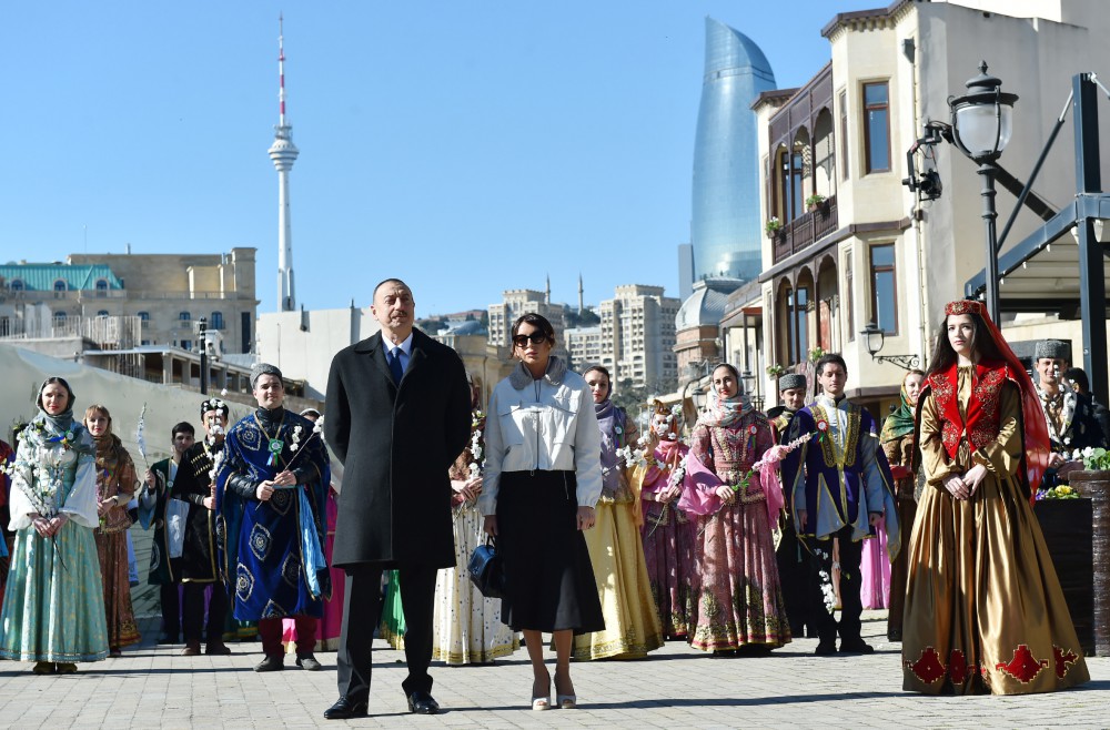 Prezident İlham Əliyev və xanımı Novruz bayramı münasibətilə ümumxalq şənliyində iştirak ediblər (ƏLAVƏ OLUNUB) (FOTO)