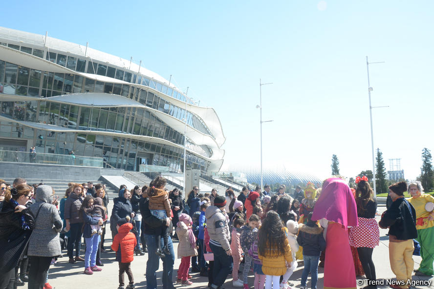 Milli Gimnastika Arenasında Novruz bayramına həsr olunmuş şou (FOTO)