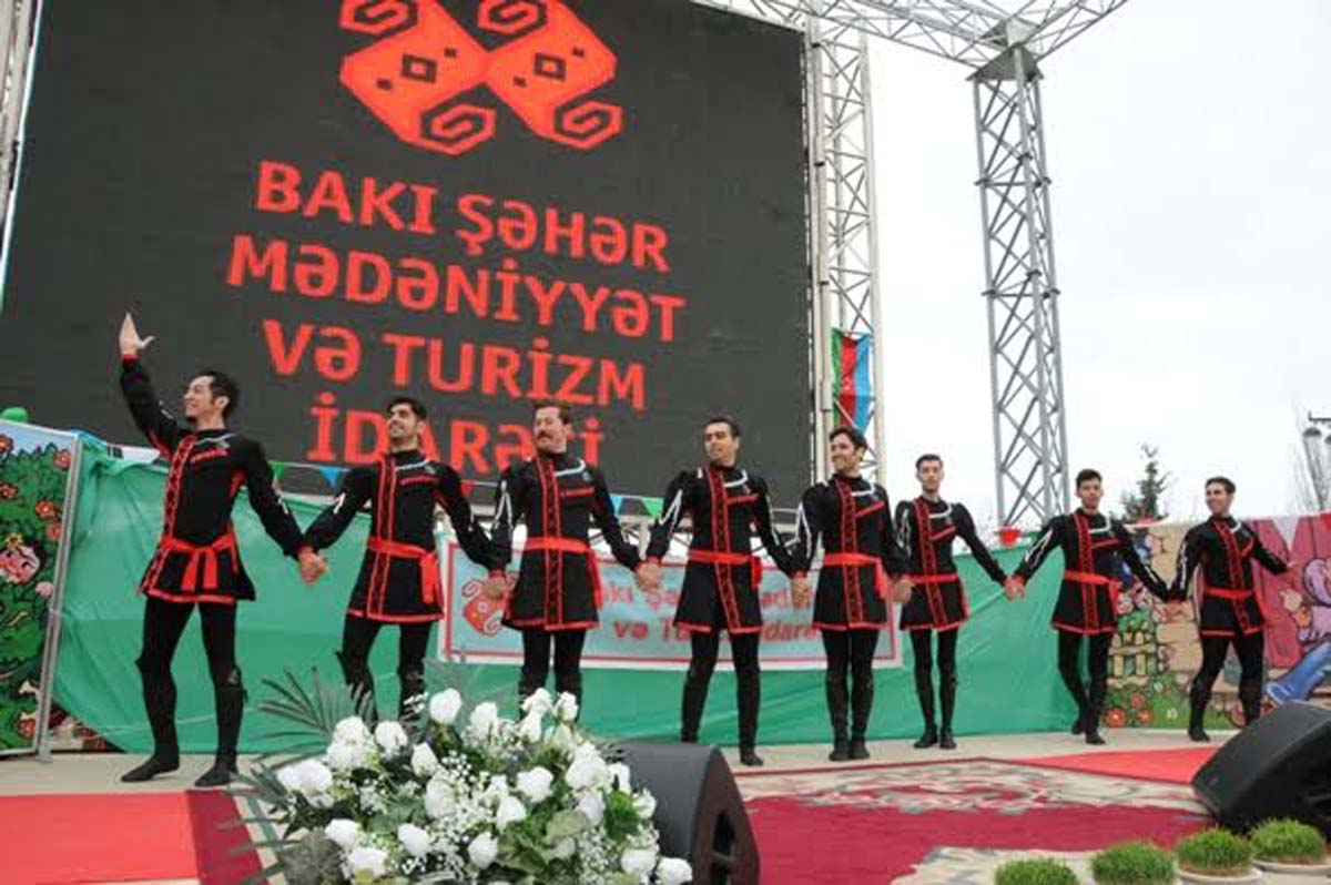 "Retro Bakı" başladı