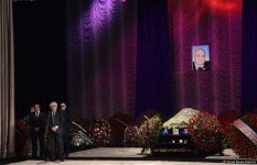 Maqsud İbrahimbəyovla vida mərasimi keçirilib (FOTO) (ƏLAVƏ OLUNUB)
