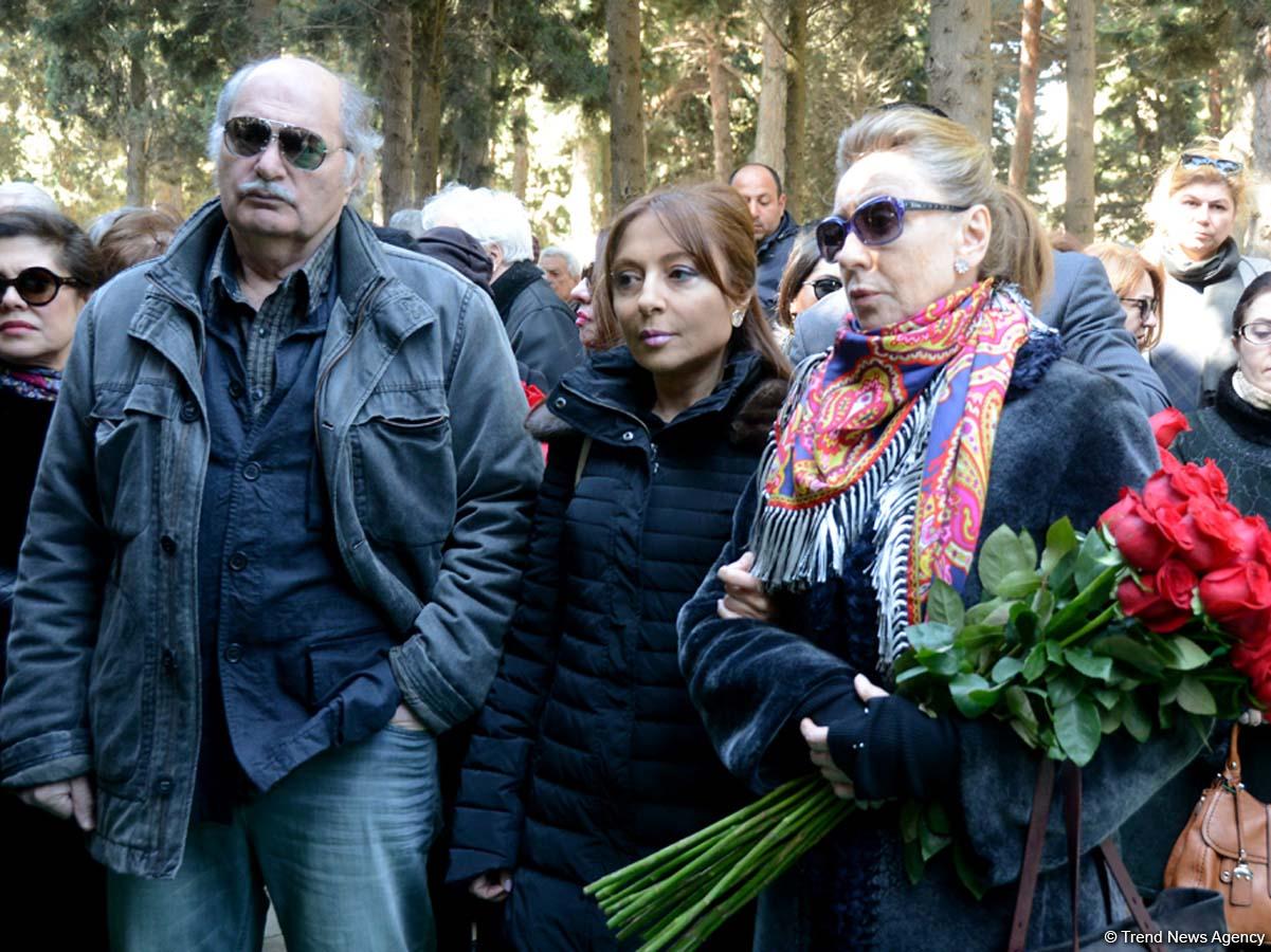 Maqsud İbrahimbəyovla vida mərasimi keçirilib (FOTO) (ƏLAVƏ OLUNUB)