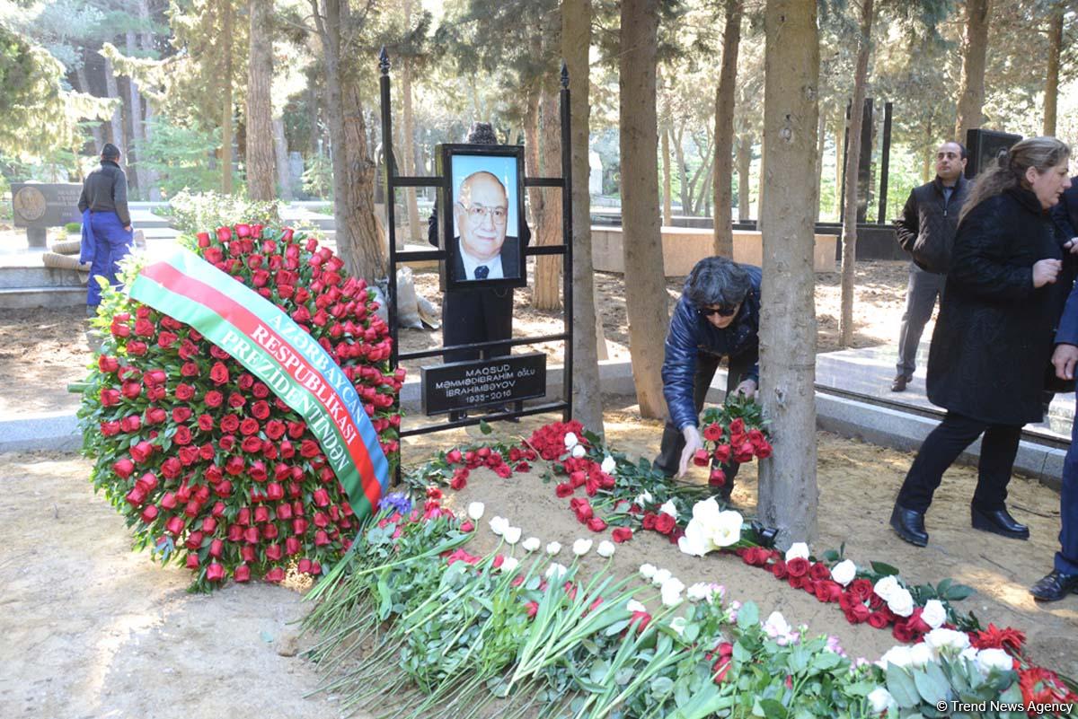 Maqsud İbrahimbəyovla vida mərasimi keçirilib (FOTO) (ƏLAVƏ OLUNUB)