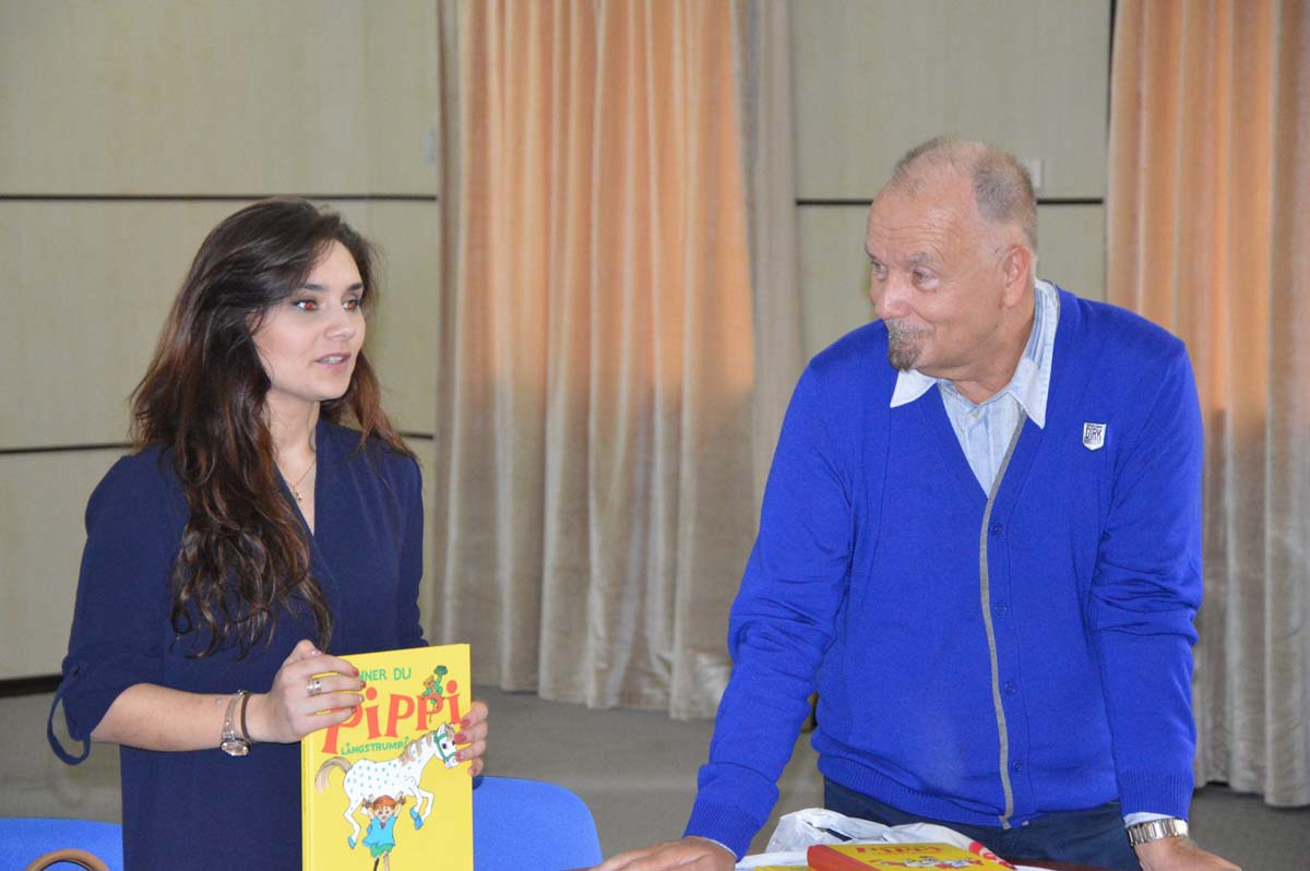 İsveçli rejissor Dövlət Gənc Tamaşaçılar Teatrında olub (FOTO)