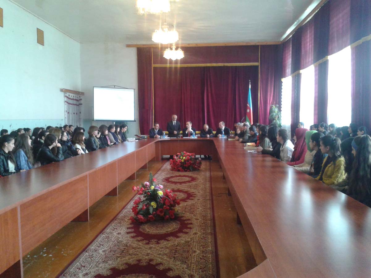 Bilik Fondu Şəkidə mühazirə təşkil etdi (FOTO)