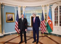 Azərbaycan Prezidenti İlham Əliyev ABŞ-ın dövlət katibi Con Kerri ilə görüşüb (FOTO)