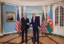 Azərbaycan Prezidenti İlham Əliyev ABŞ-ın dövlət katibi Con Kerri ilə görüşüb (FOTO)