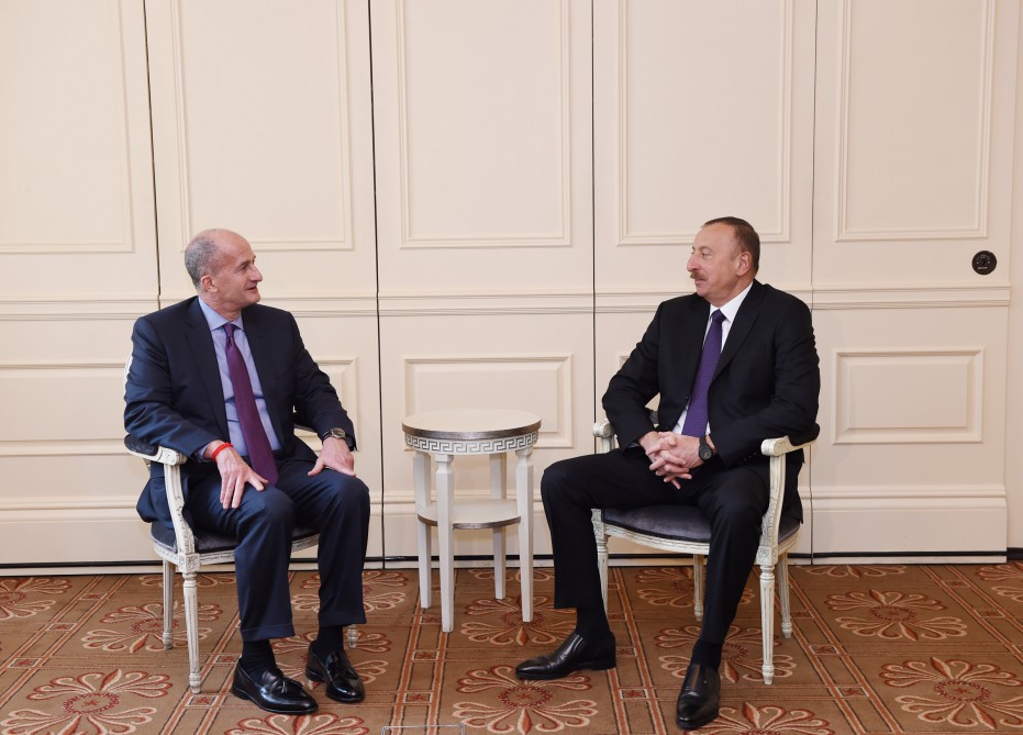 Prezident İlham Əliyev ABŞ-ın “General Electric” şirkətinin vitse-sədri ilə görüşüb (FOTO)