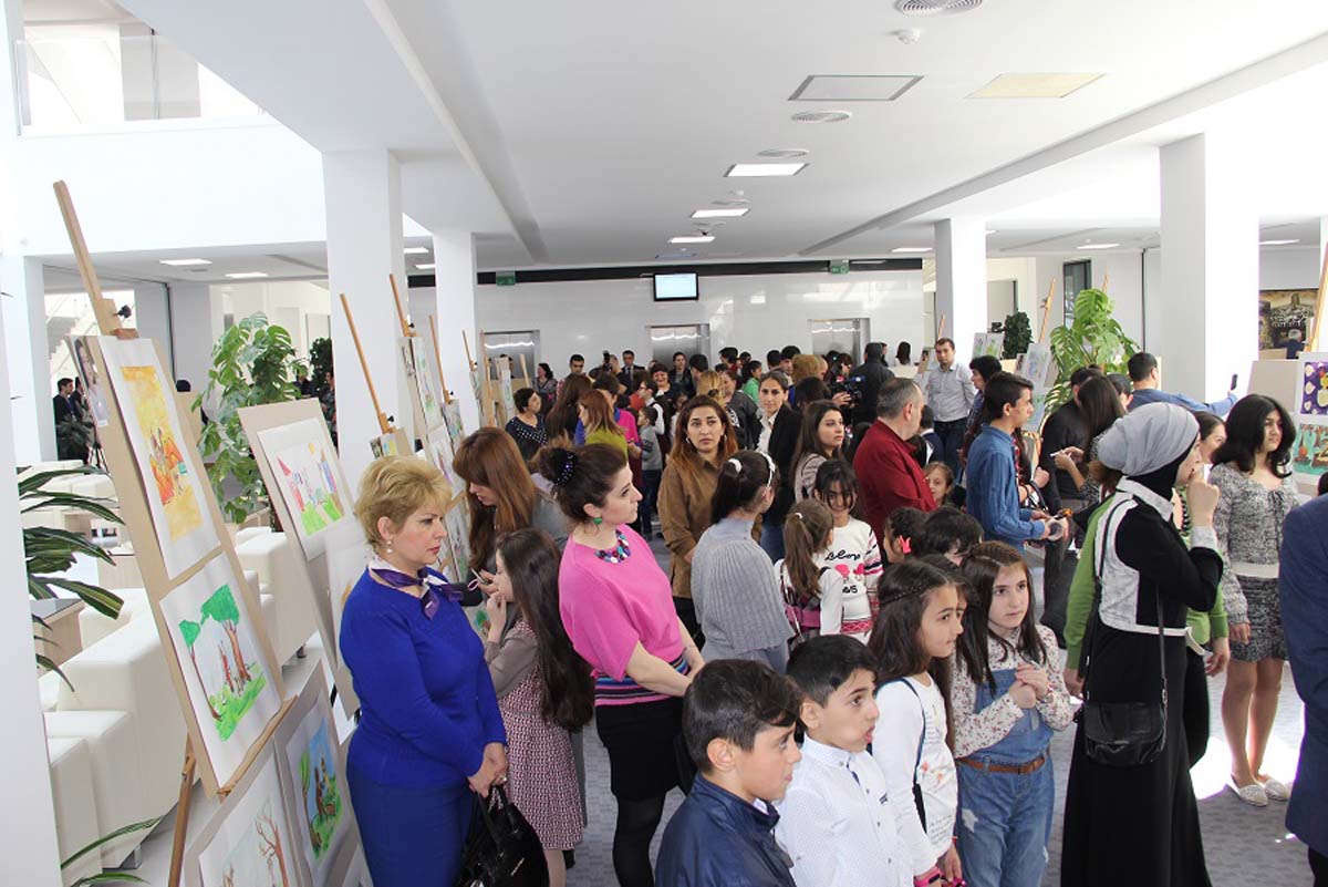 Bilik Fondu Uşaq Ədəbiyyatı Günü uşaqları bir araya gətirdi (FOTO)