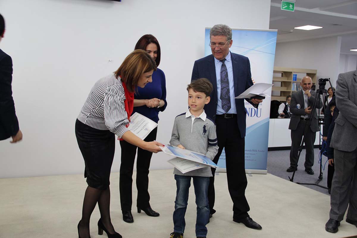 Bilik Fondu Uşaq Ədəbiyyatı Günü uşaqları bir araya gətirdi (FOTO)