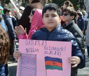 Azərbaycan xalqı Milli Ordumuzun uğurlarını qeyd edir (ƏLAVƏ OLUNUB)  (FOTO 1)