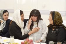Heydər Əliyev Fondunun prezidenti Mehriban Əliyevanın adından şəhidlərin ruhuna ehsan verilib (FOTO)