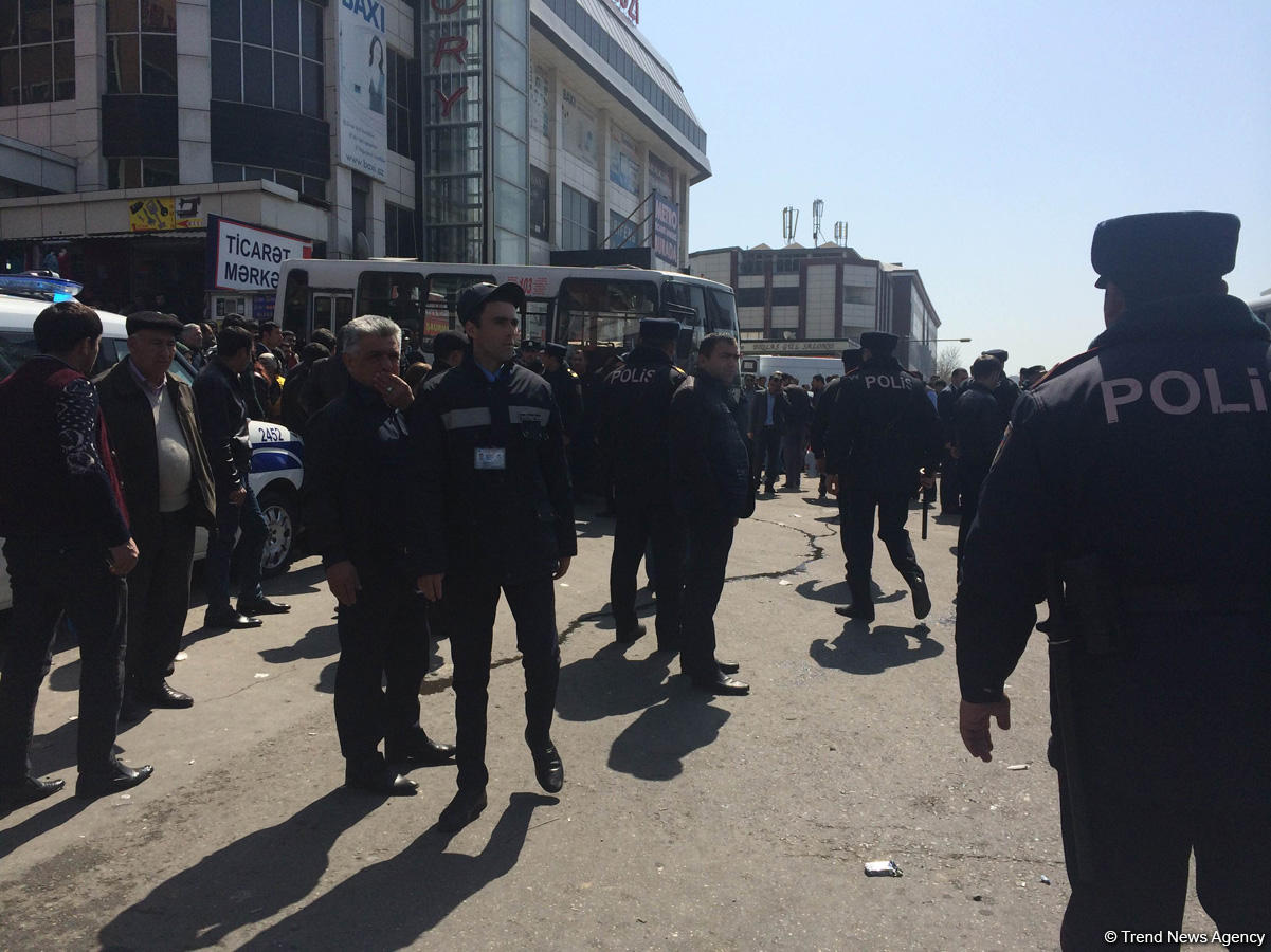 Bakıda marşrut avtobuslarının toqquşması nəticəsində 7 nəfər xəstəxanaya yerləşdirilib (FOTO)