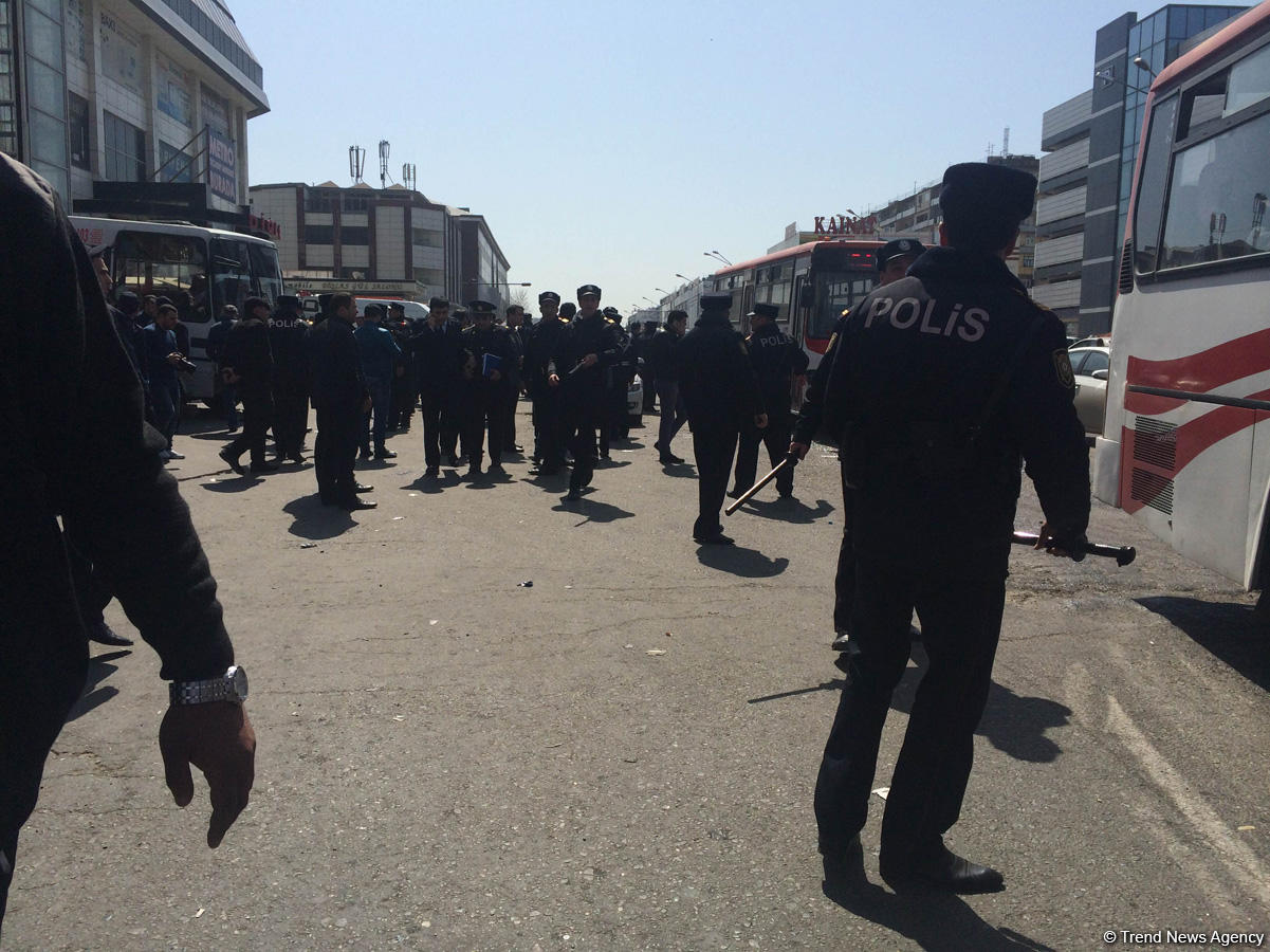 Bakıda marşrut avtobuslarının toqquşması nəticəsində 7 nəfər xəstəxanaya yerləşdirilib (FOTO)
